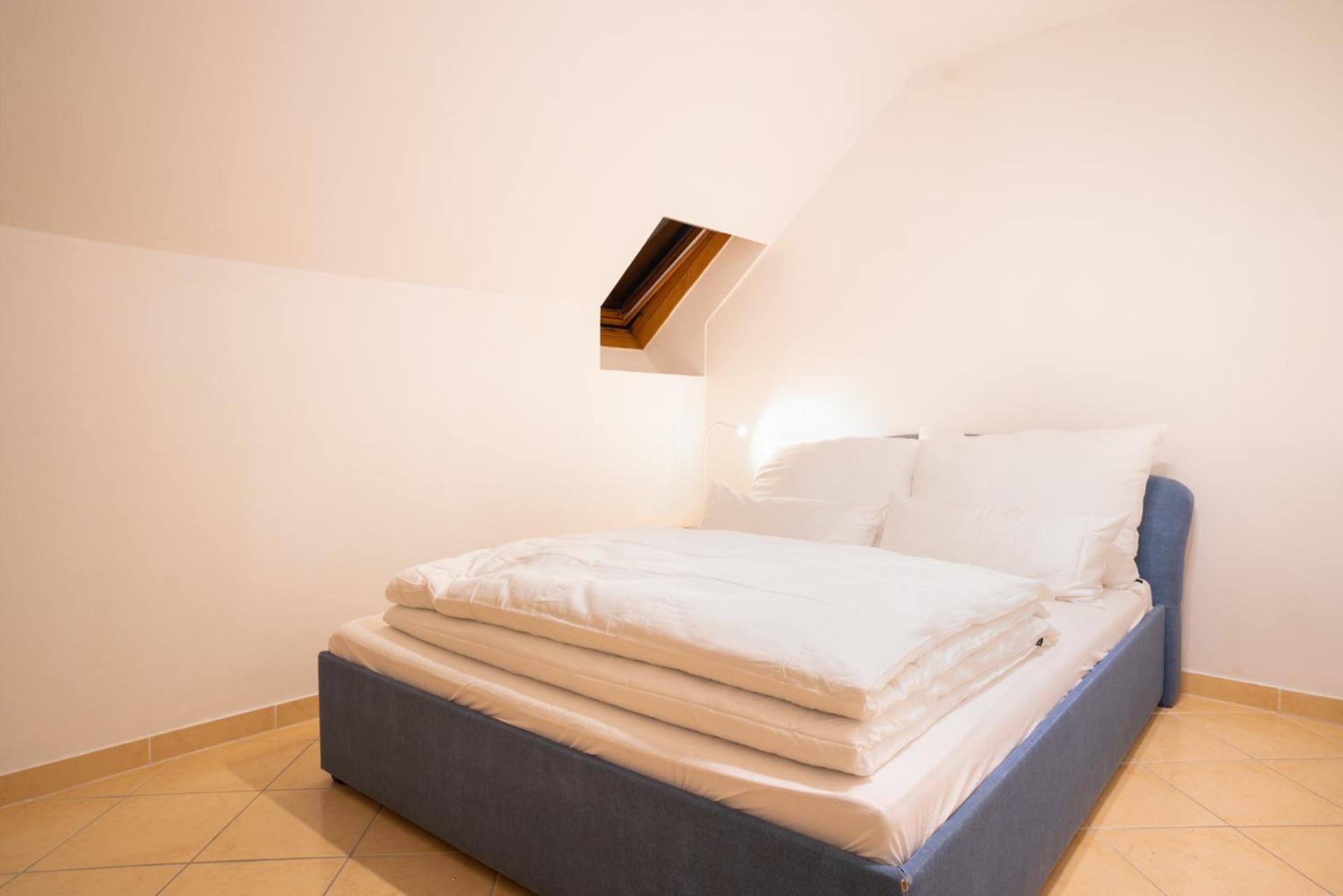 Hirschenhof Apartments 3*